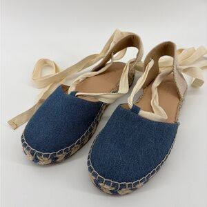 NWOT Ann Taylor Loft Denim Lace Up Top Espadrille Flats with Cream Laces Sz 5.5